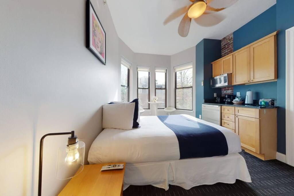 Cozy Downtown Boston Studio, #45 Экстерьер фото